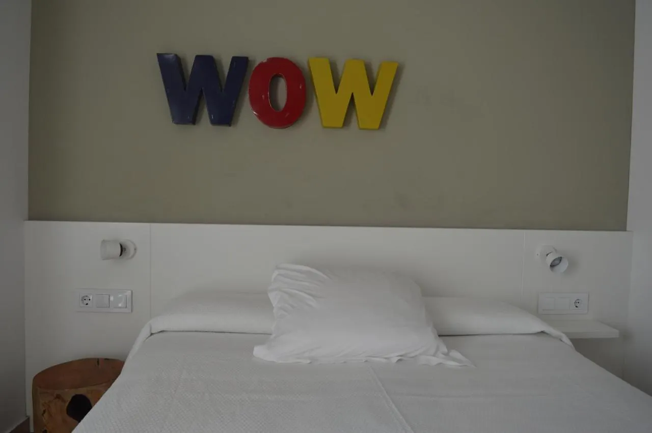 Hotel Nou Estrelles Cadaqués 2*,